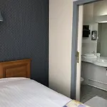 Logis & Restaurant La Des Houx 3*