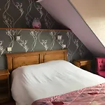 Logis & Restaurant La Des Houx 3* Aumale