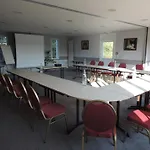 Logis & Restaurant La Des Houx فندق 3*