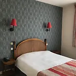 Logis & Restaurant La Des Houx Aumale