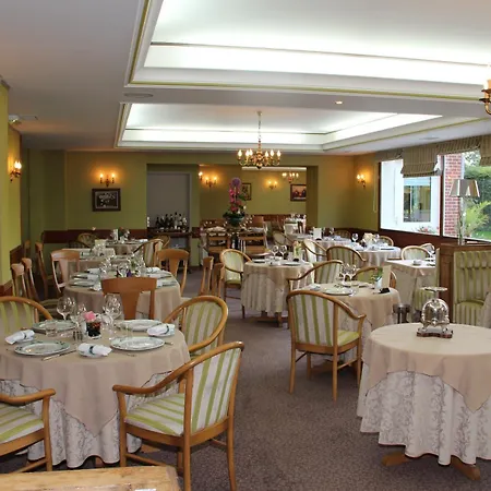 Logis & Restaurant La Des Houx 3* Aumale