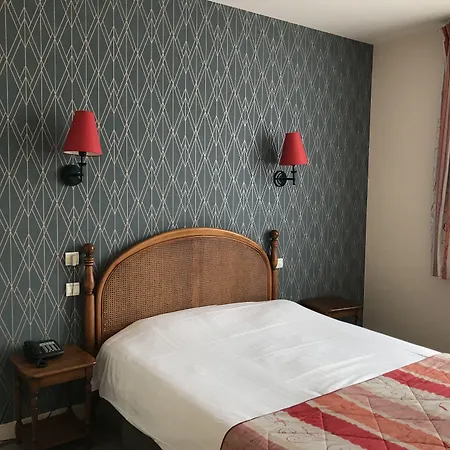 Logis & Restaurant La Des Houx Aumale